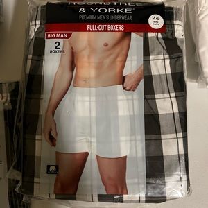 Round Tree and York Full Cut boxers